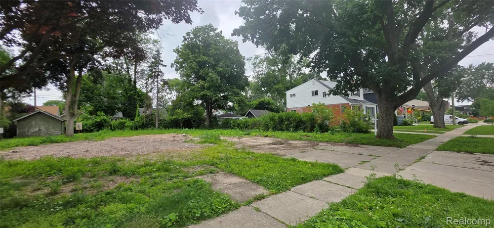 443 Harvey Street Plymouth City, MI 48170