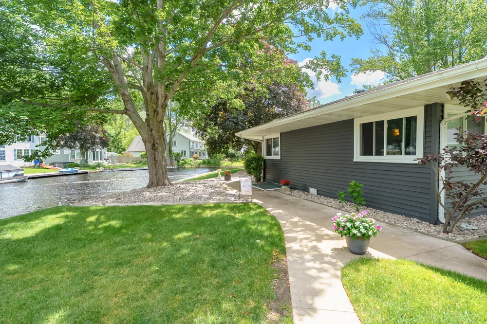 2282 Parker Drive Yankee Springs Township, MI 49348