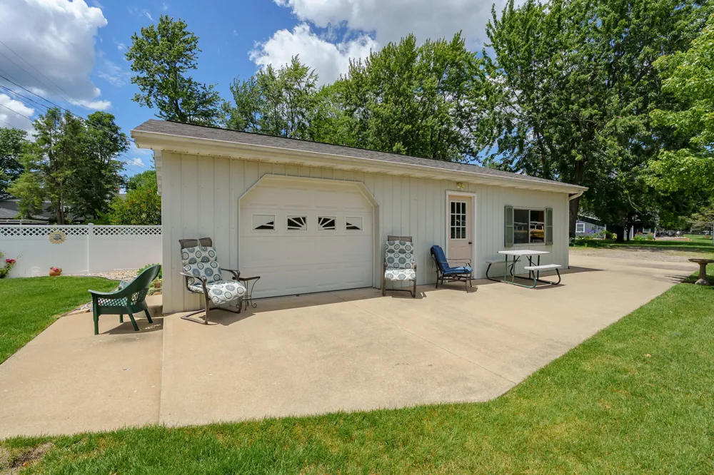 2282 Parker Drive Yankee Springs Township, MI 49348