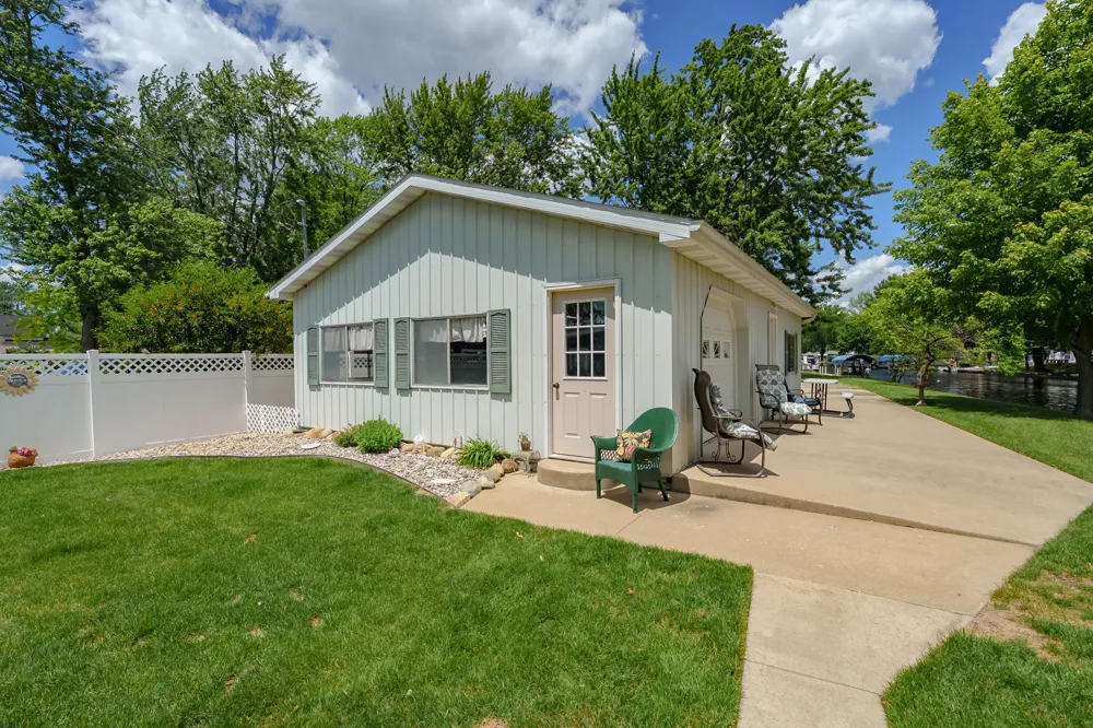 2282 Parker Drive Yankee Springs Township, MI 49348