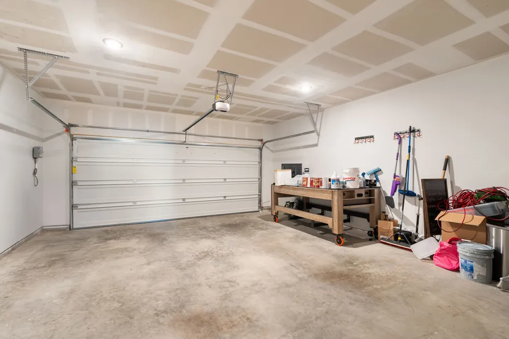 195 White Horses Drive Kyle, TX 78640