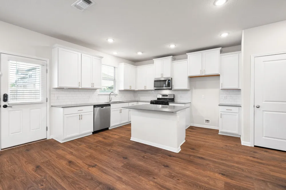 195 White Horses Drive Kyle, TX 78640