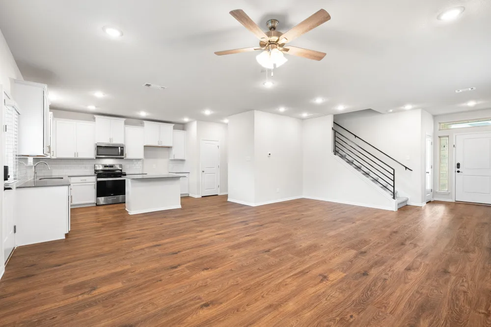 195 White Horses Drive Kyle, TX 78640