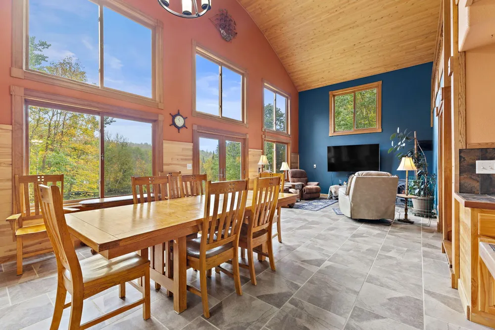3300 Breezy Point Road Tower, MN 55790
