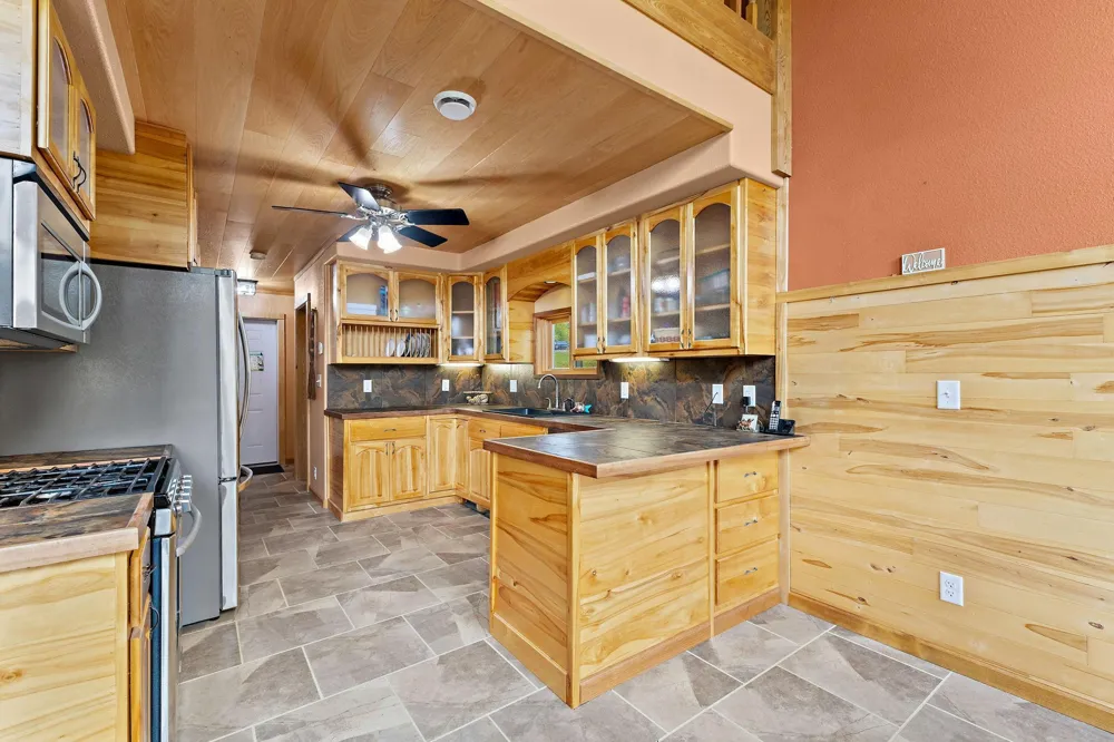 3300 Breezy Point Road Tower, MN 55790