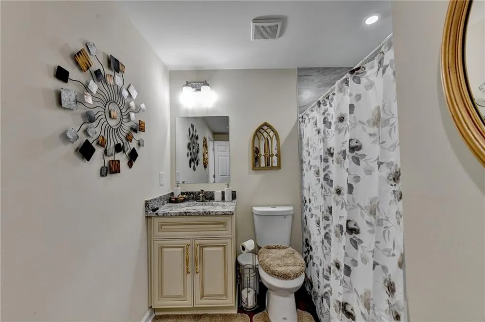 3260 Wood Springs Trace Lilburn, GA 30047