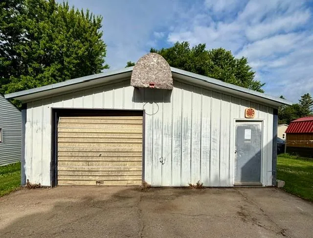 416 Elm Avenue Westbrook, MN 56183