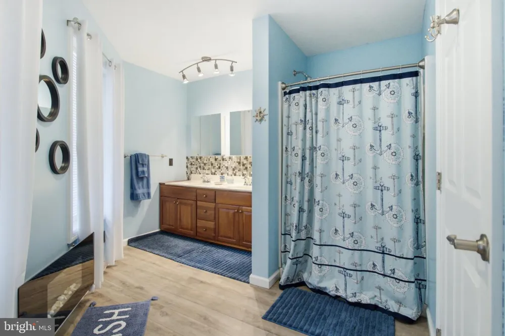 203 FRONT DRIVE Mount Union, PA 17066