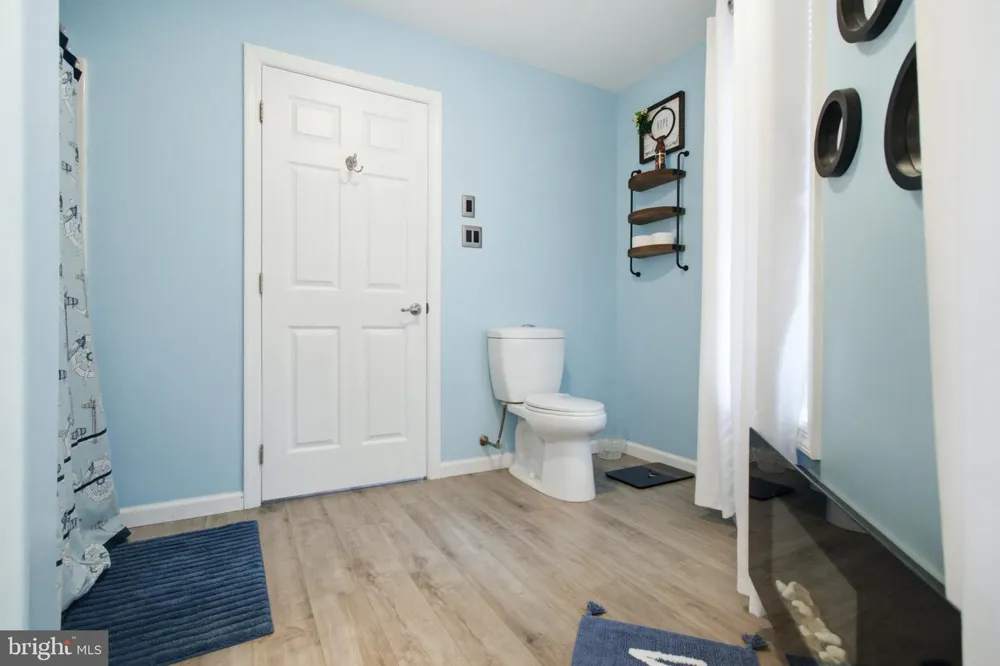 203 FRONT DRIVE Mount Union, PA 17066