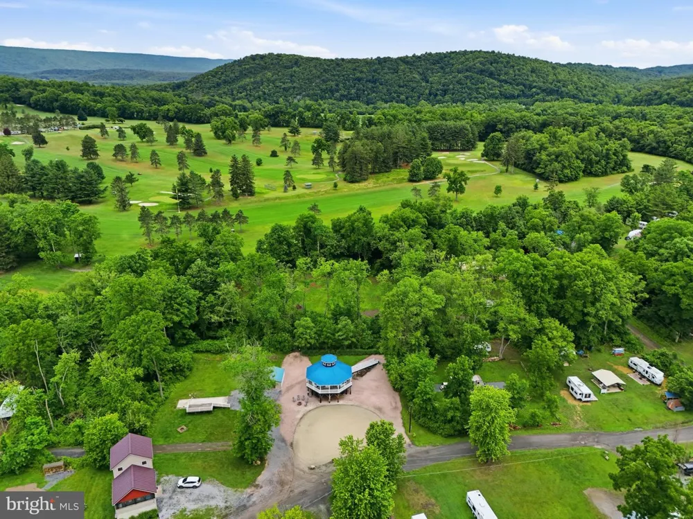 203 FRONT DRIVE Mount Union, PA 17066