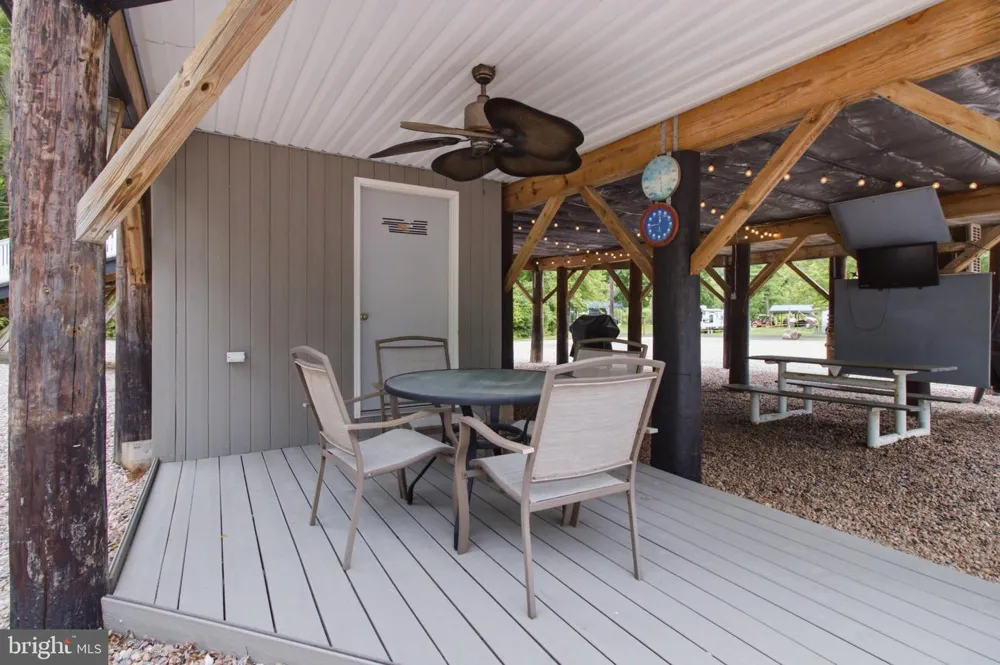 203 FRONT DRIVE Mount Union, PA 17066