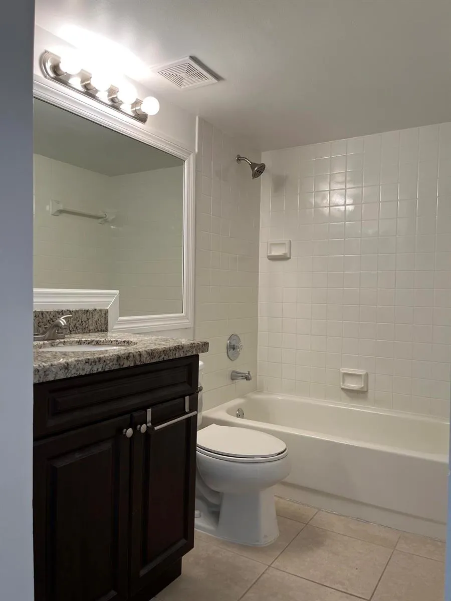 18106 Glenmoor Drive West Palm Beach, FL 33409