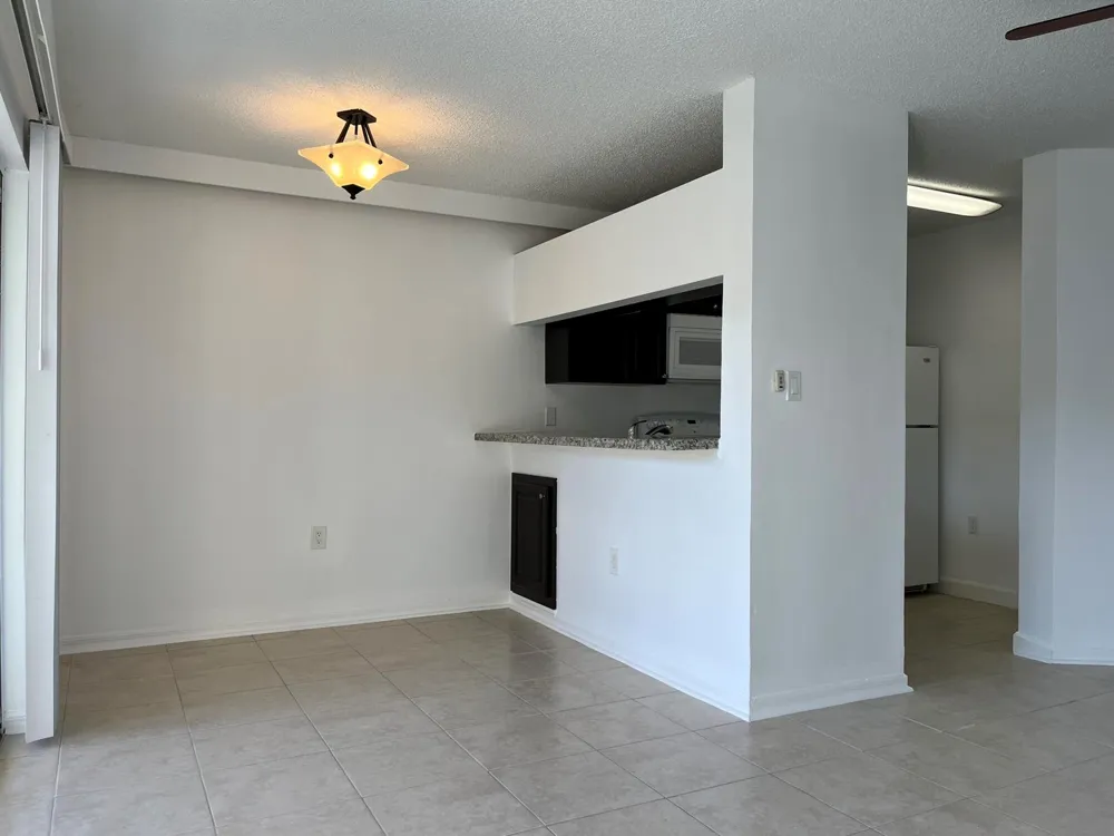 18106 Glenmoor Drive West Palm Beach, FL 33409