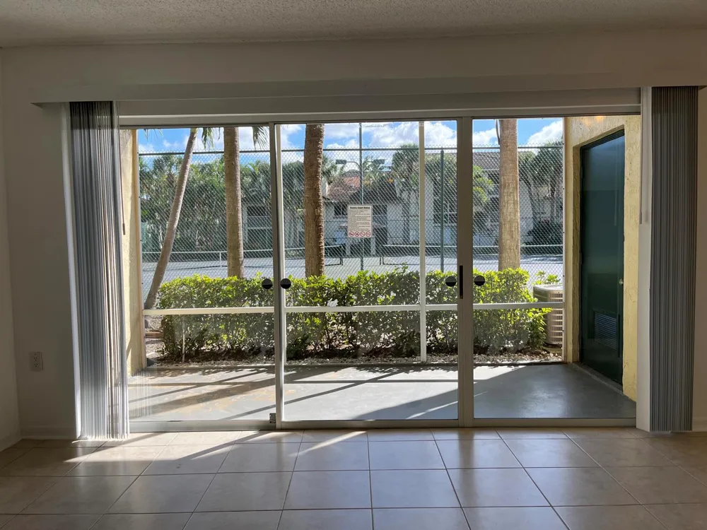 18106 Glenmoor Drive West Palm Beach, FL 33409