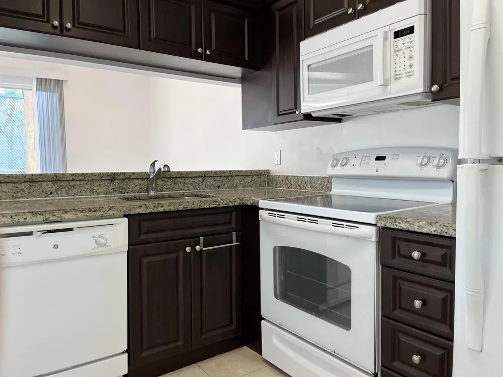 18106 Glenmoor Drive West Palm Beach, FL 33409