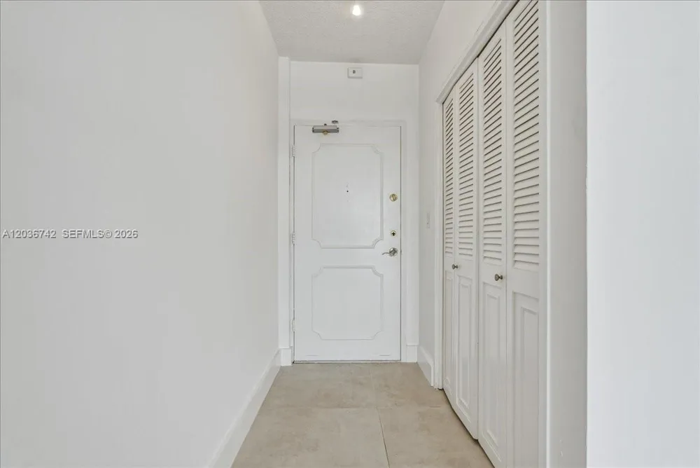 9381 E Bay Harbor Dr #404S Bay Harbor Islands, FL 33154