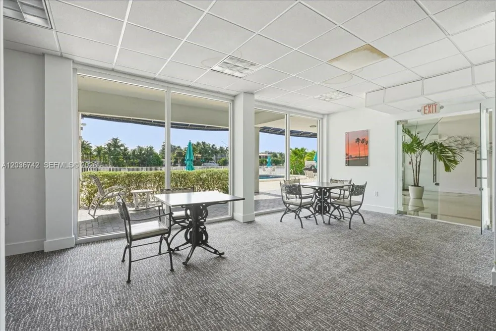 9381 E Bay Harbor Dr #404S Bay Harbor Islands, FL 33154