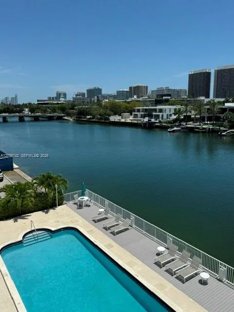 9381 E Bay Harbor Dr #404S Bay Harbor Islands, FL 33154