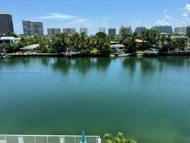 9381 E Bay Harbor Dr #404S Bay Harbor Islands, FL 33154