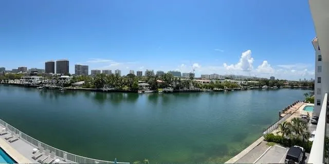 9381 E Bay Harbor Dr #404S Bay Harbor Islands, FL 33154