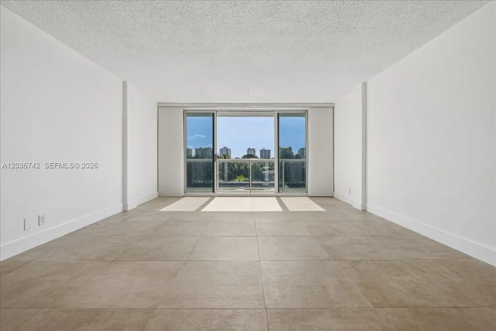 9381 E Bay Harbor Dr #404S Bay Harbor Islands, FL 33154