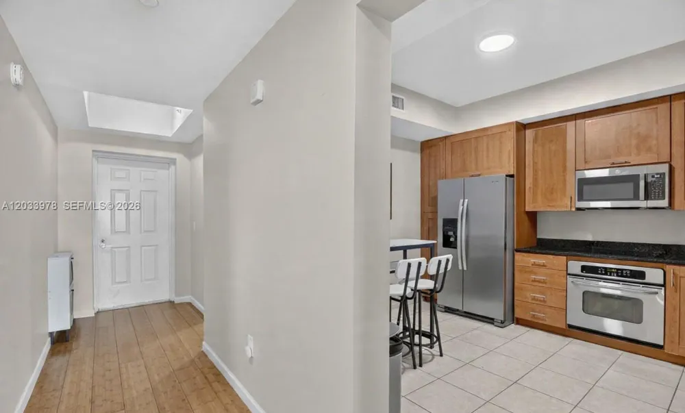 3340 NE 190th St #402 Aventura, FL 33180