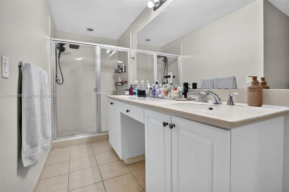 3340 NE 190th St #402 Aventura, FL 33180