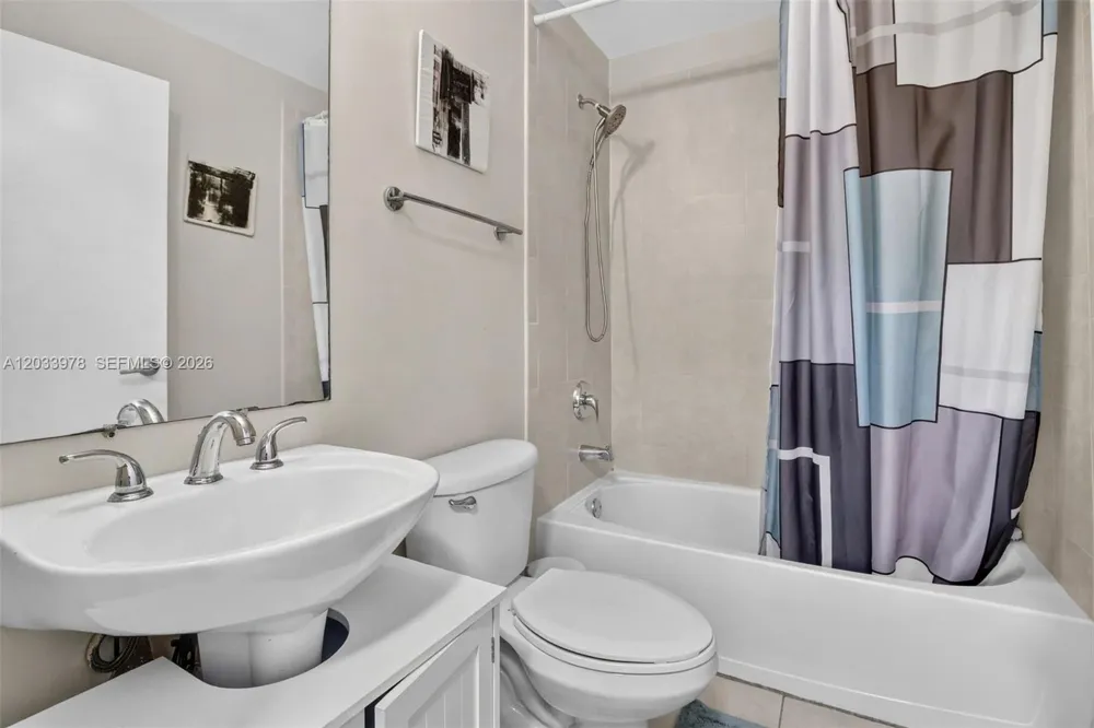 3340 NE 190th St #402 Aventura, FL 33180