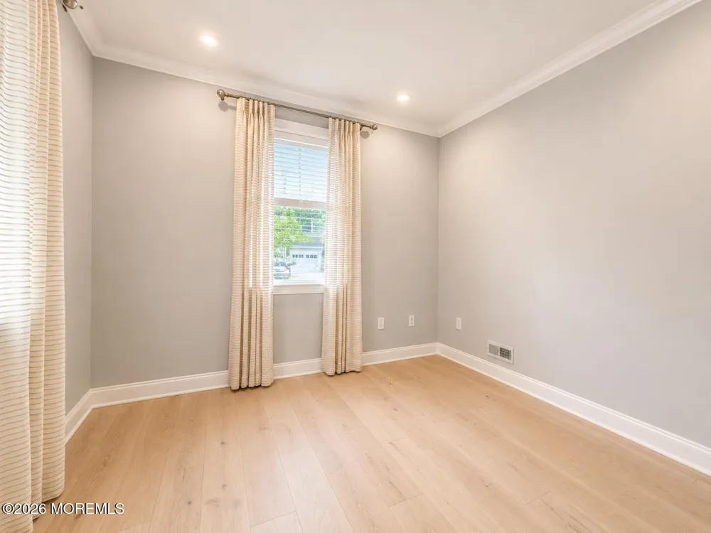 22 Chapel Lane Wall, NJ 07753
