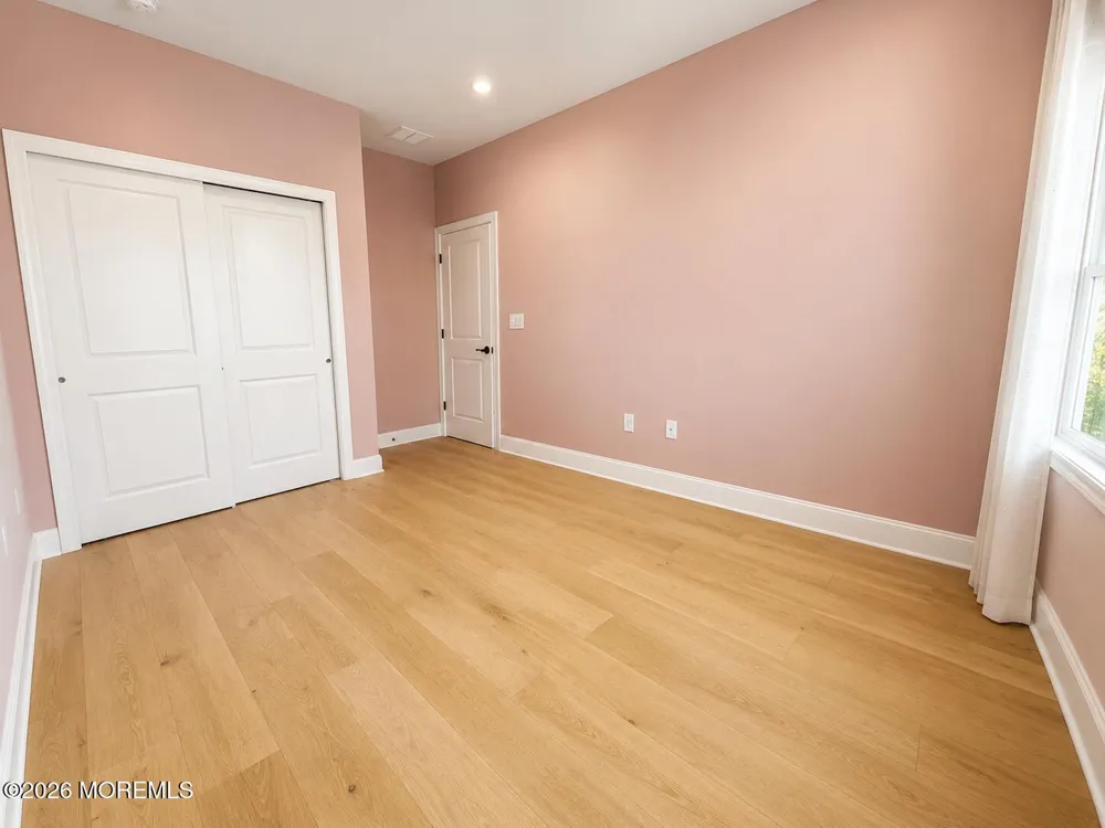 22 Chapel Lane Wall, NJ 07753