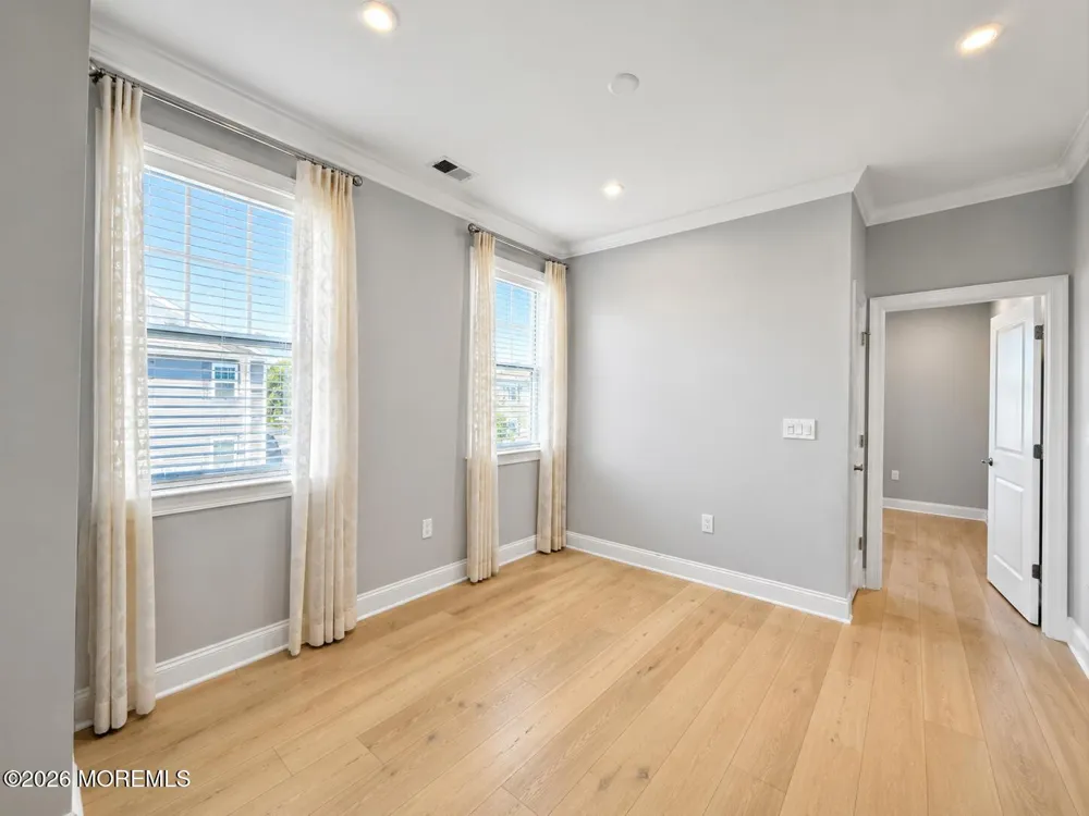 22 Chapel Lane Wall, NJ 07753