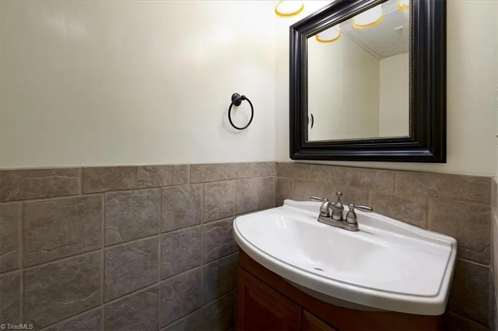 223 Knollwood Drive Elkin, NC 28621
