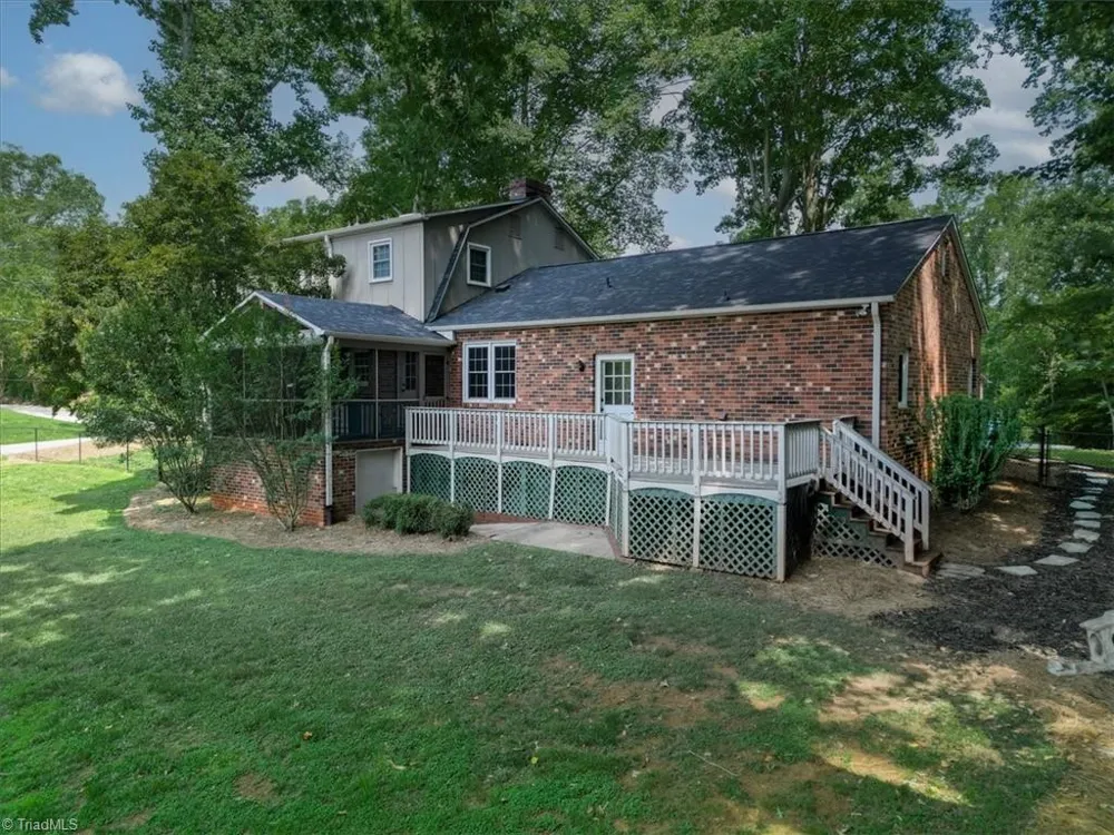 223 Knollwood Drive Elkin, NC 28621