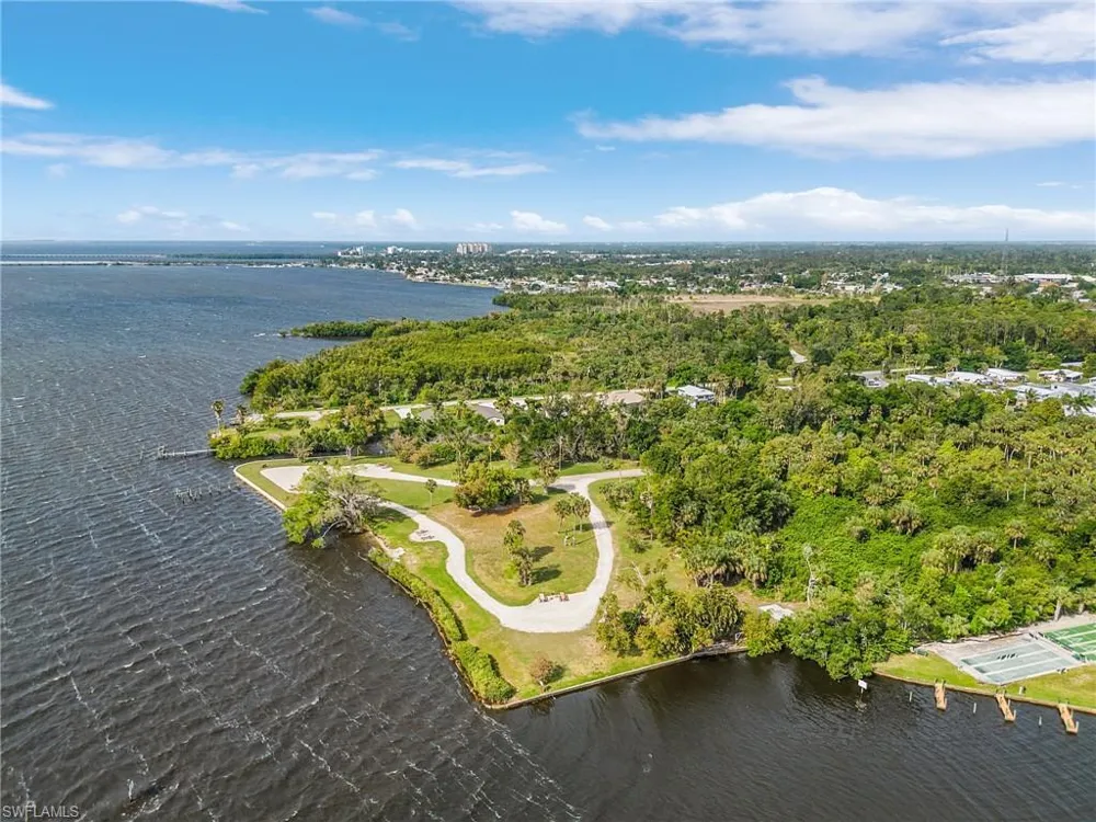 14623 Paul Revere Loop North Fort Myers, FL 33917