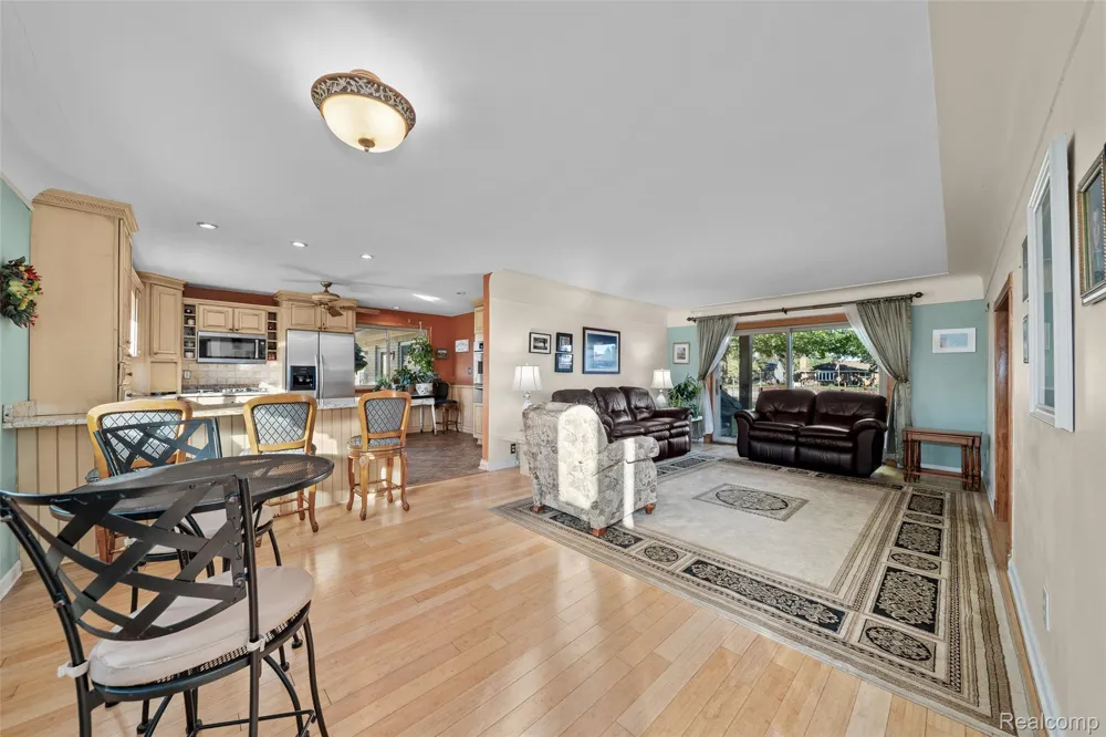 7214 Cardinal Street Clay Township, MI 48001