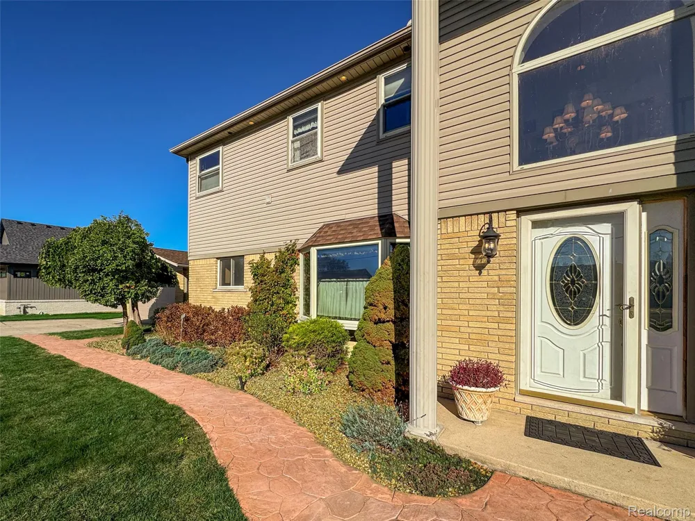 7214 Cardinal Street Clay Township, MI 48001