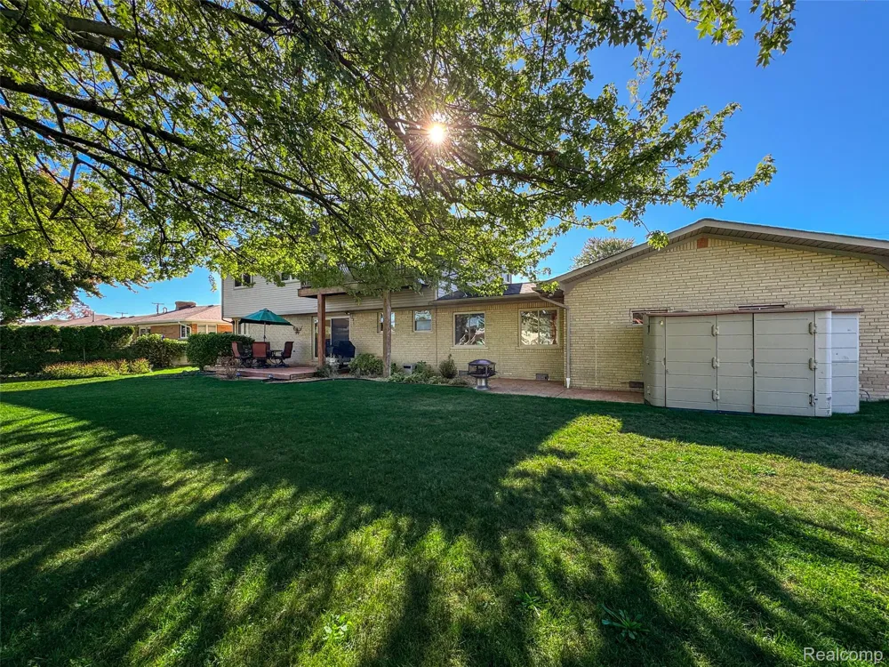 7214 Cardinal Street Clay Township, MI 48001