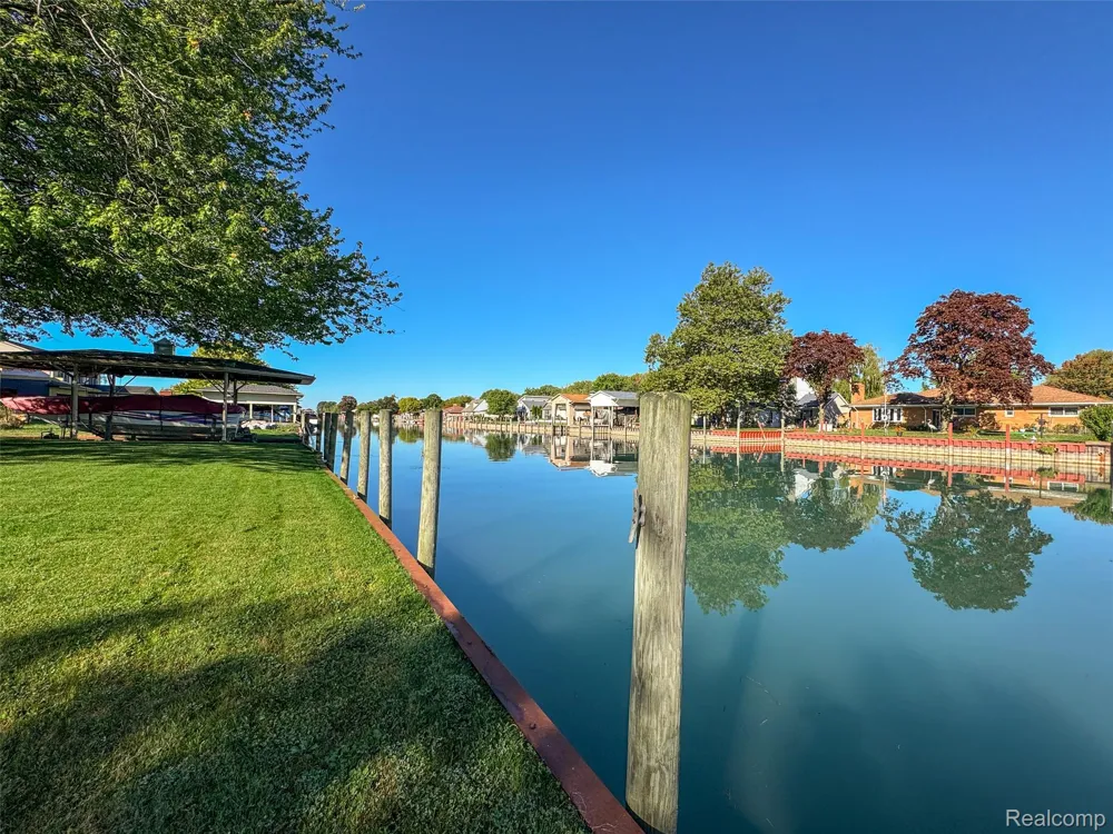 7214 Cardinal Street Clay Township, MI 48001
