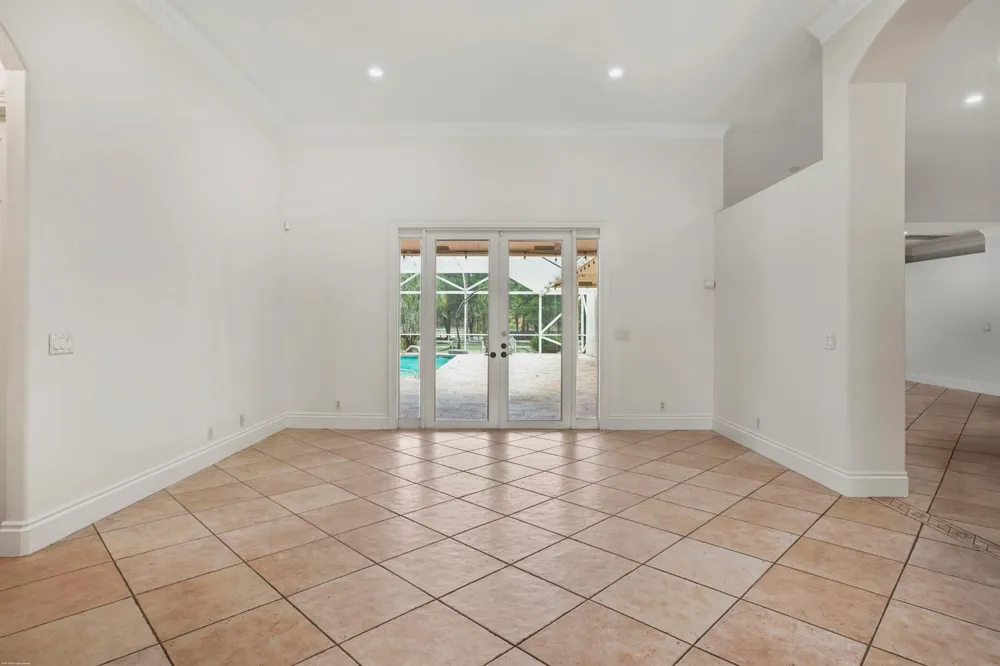 2560 Buck Ridge Trail Loxahatchee, FL 33470
