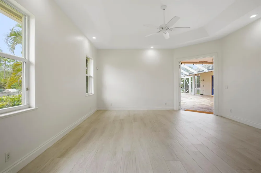 2560 Buck Ridge Trail Loxahatchee, FL 33470