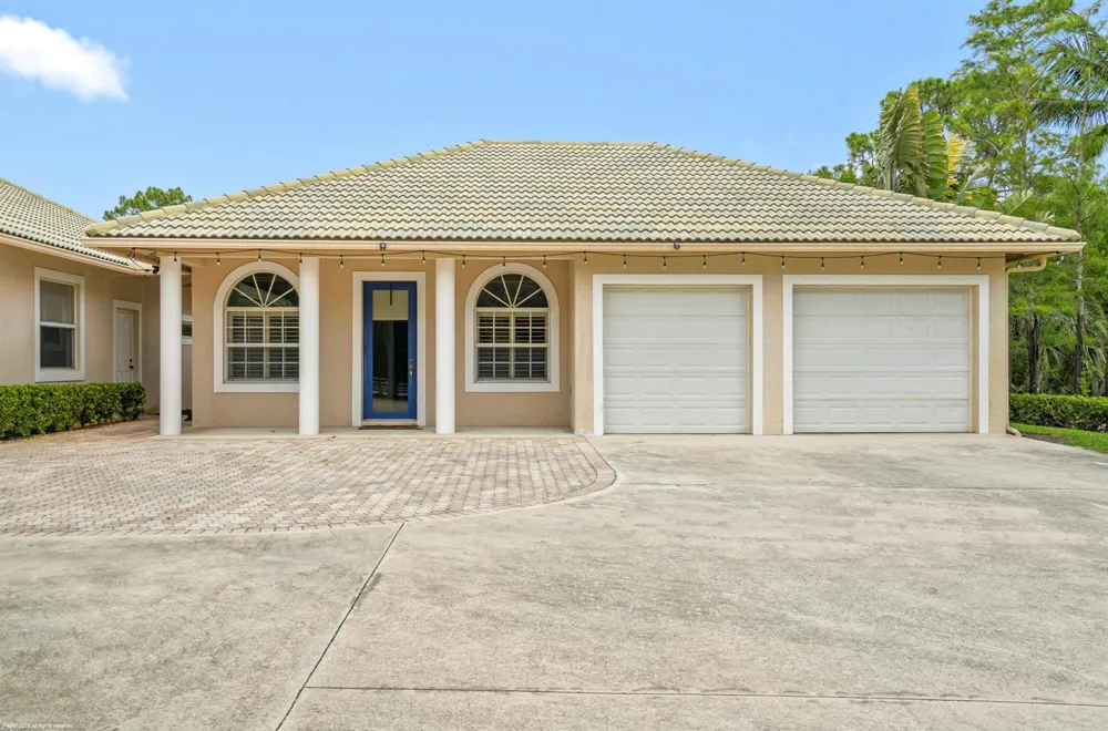 2560 Buck Ridge Trail Loxahatchee, FL 33470