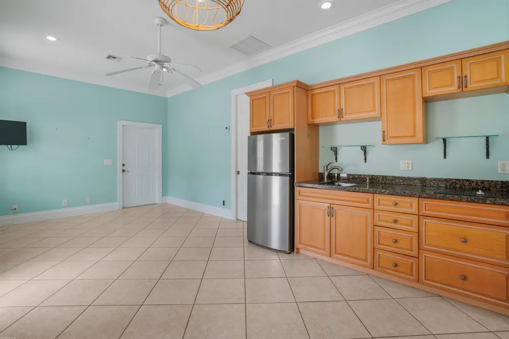 2560 Buck Ridge Trail Loxahatchee, FL 33470