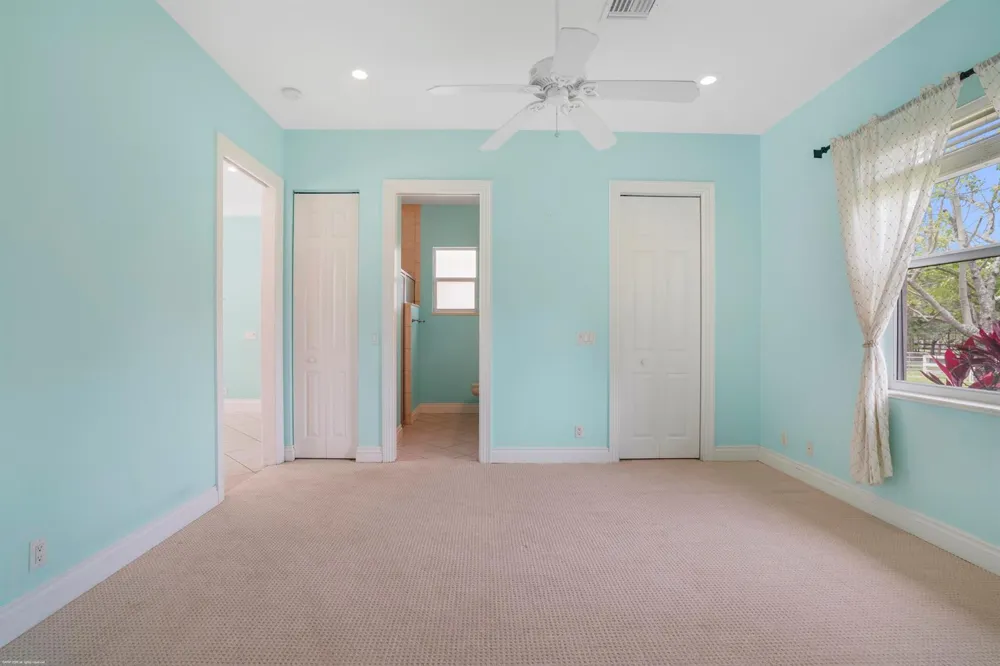 2560 Buck Ridge Trail Loxahatchee, FL 33470