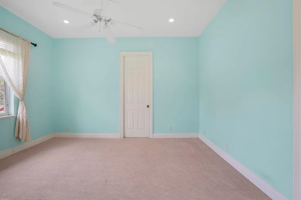 2560 Buck Ridge Trail Loxahatchee, FL 33470