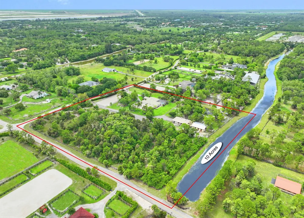 2560 Buck Ridge Trail Loxahatchee, FL 33470