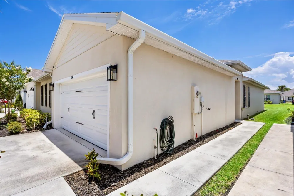 843 Persimmon Place Fort Pierce, FL 34981