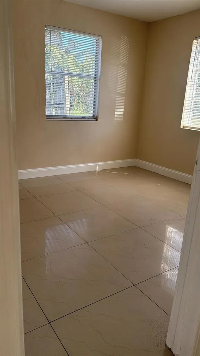 3734 Avenue S Riviera Beach, FL 33404