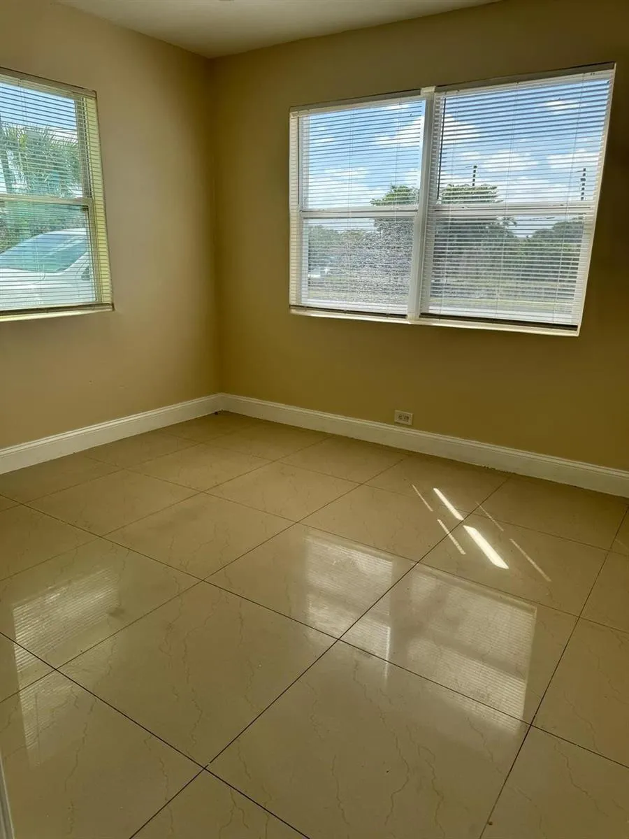 3734 Avenue S Riviera Beach, FL 33404