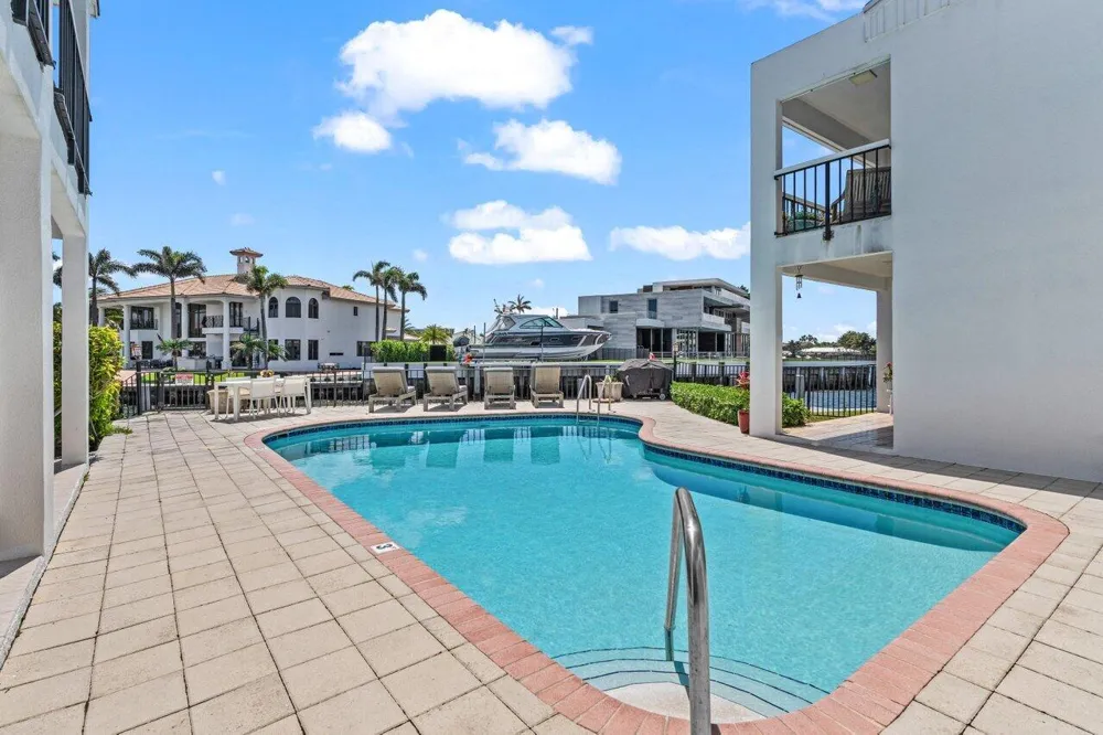 1102 Highland Beach Drive #2w Highland Beach, FL 33487