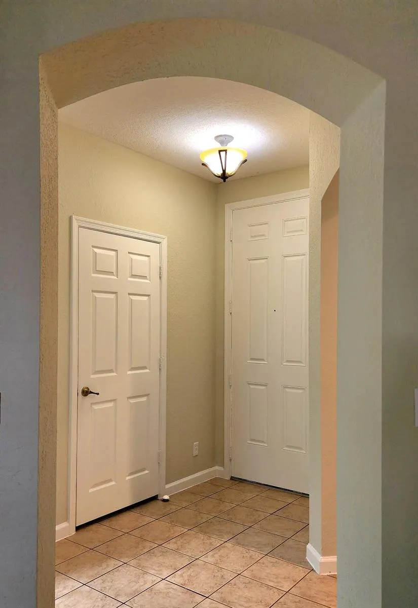 2124 Oakmont Drive Riviera Beach, FL 33404